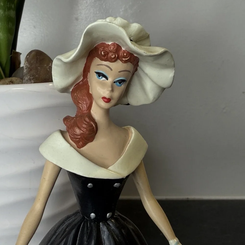 1993 Mattel‎ From Barbie with Love 353647 After Five 1962 Enesco Figurine 6.25
